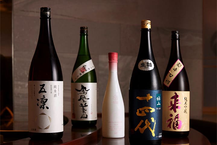 日本酒ボトル